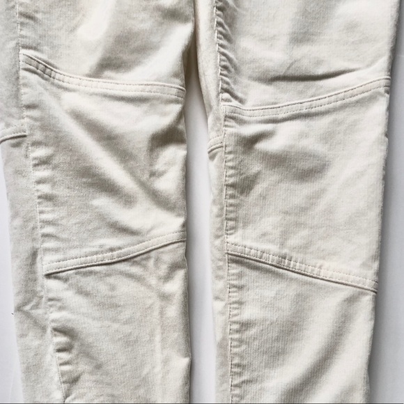 BANANA REPUBLIC | CORDUROY | ANKLE ZIP WOMENS JEANS | COLOR: CREAM | SIZE 29 - Picture 4 of 13